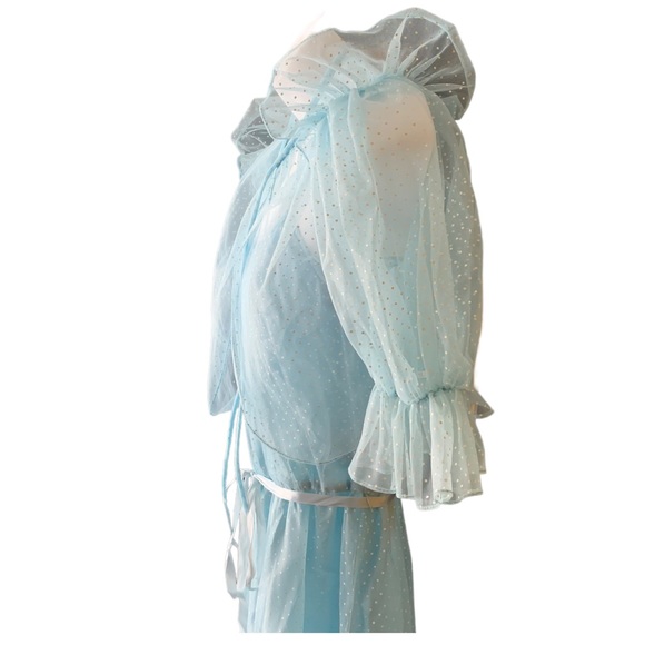 VINTAGE BABY BLUE FORMAL GOWN (VINTAGE SIZING 9/10) - Picture 4 of 11